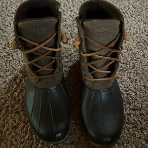 Sperry Saltwater Duck Boot Brown/Olive Size 8.5 - Like New